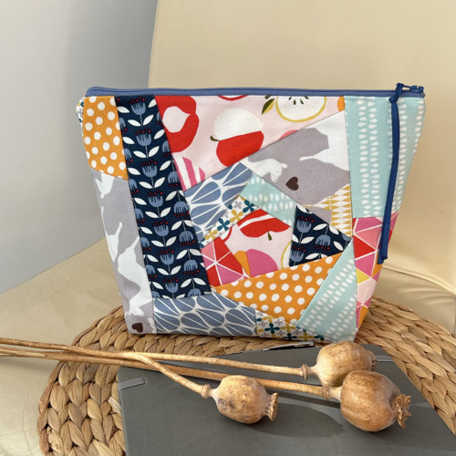 Taštička velká: Bláznivý den, upcycling, jediná — foto 3