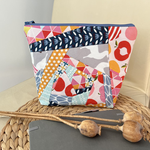 Taštička velká: Bláznivý den, upcycling, jediná — foto 5