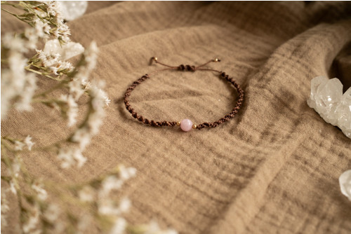 Náramek s kunzitem - hnědý /micro macrame/ — foto 3