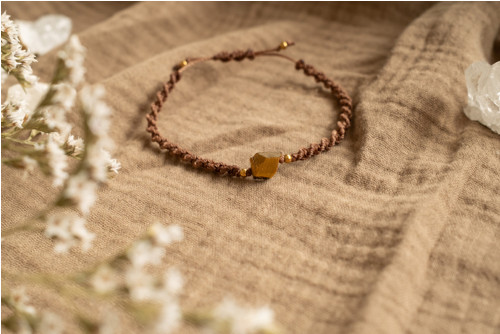 Náramek se surovým tygřím okem /micro macrame/ — foto 3