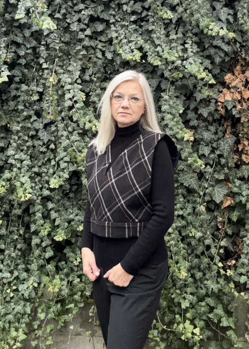 Vesta káro krátká — foto 3