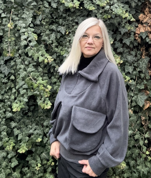 Mikina z pružného flauše — foto 3