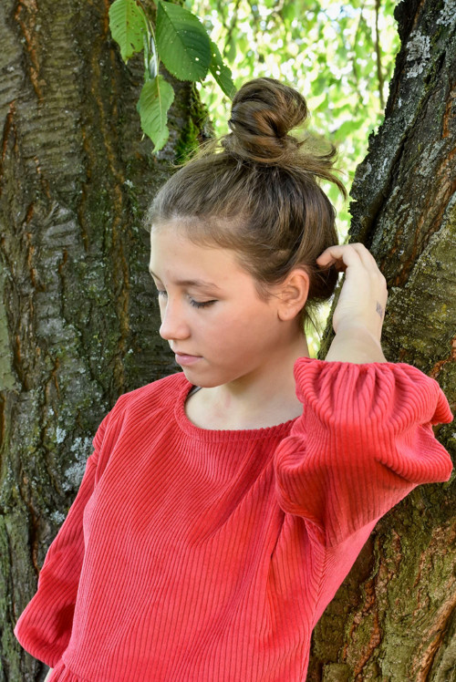 Teplé manšestrové šaty — foto 2