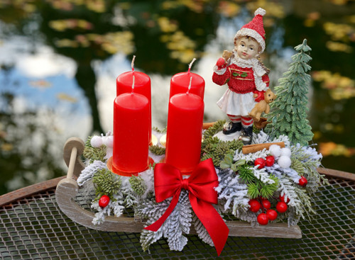 Adventní svícen na saních — foto 2