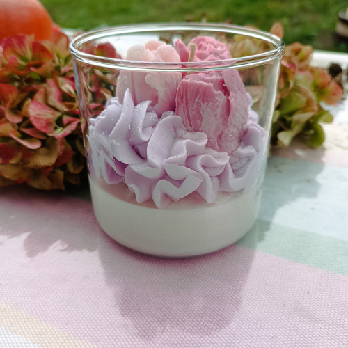Svíčka s tulipány — foto 4