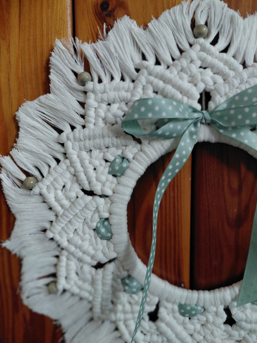 Vánoční macramé věnec na dveře 34cm — foto 2