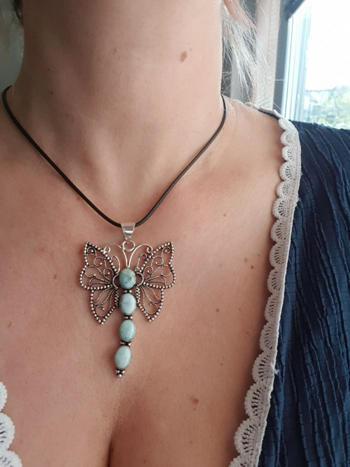 Přívěsek motýl s larimary — foto 2