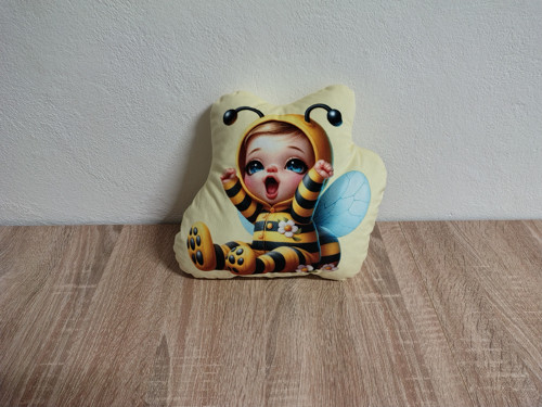 Včelí miminko - 3D polštář — foto 2