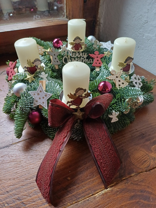Věnec adventní ""Slet andělíčků" — foto 2