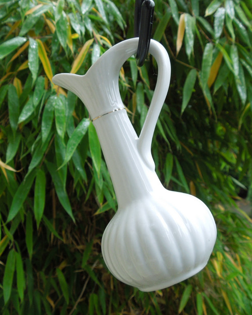 Malá porcelánová vázička — foto 2