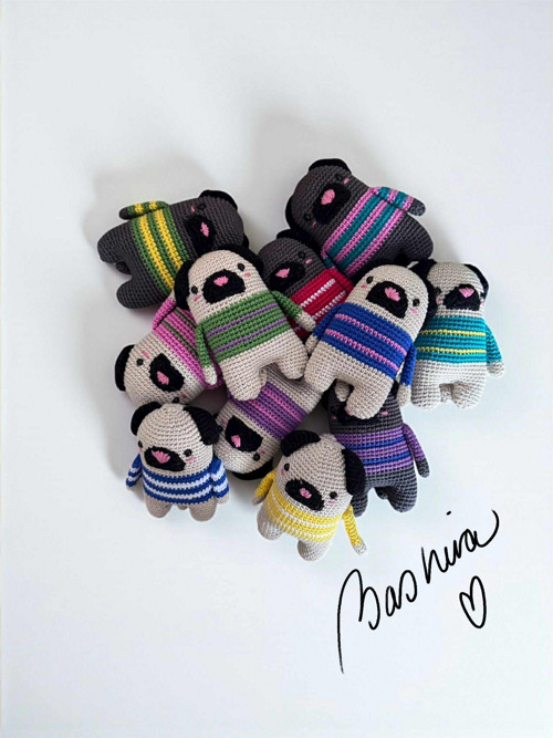 Háčkovaný mops 001 — foto 3