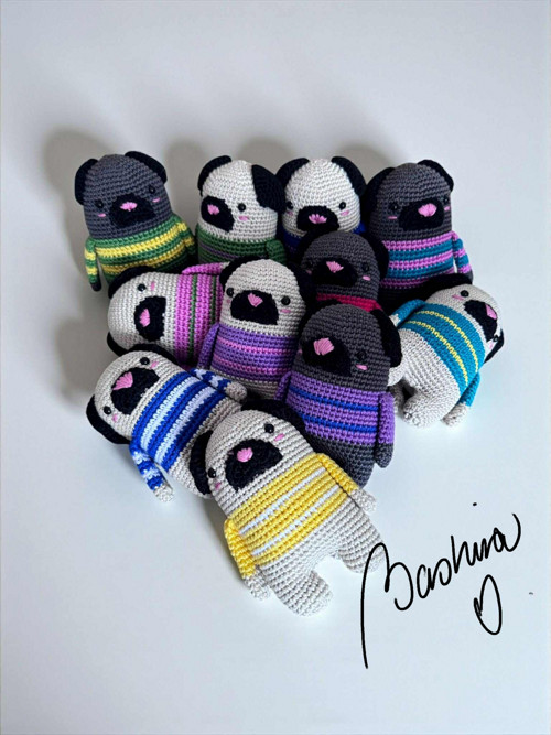 Háčkovaný mops 002 — foto 2