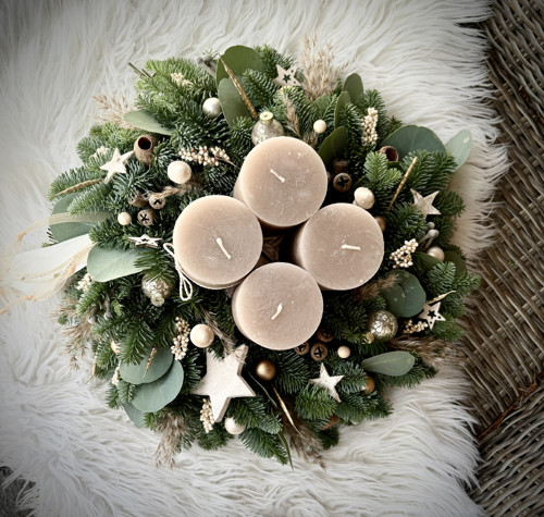 Adventní věnec latte — foto 3