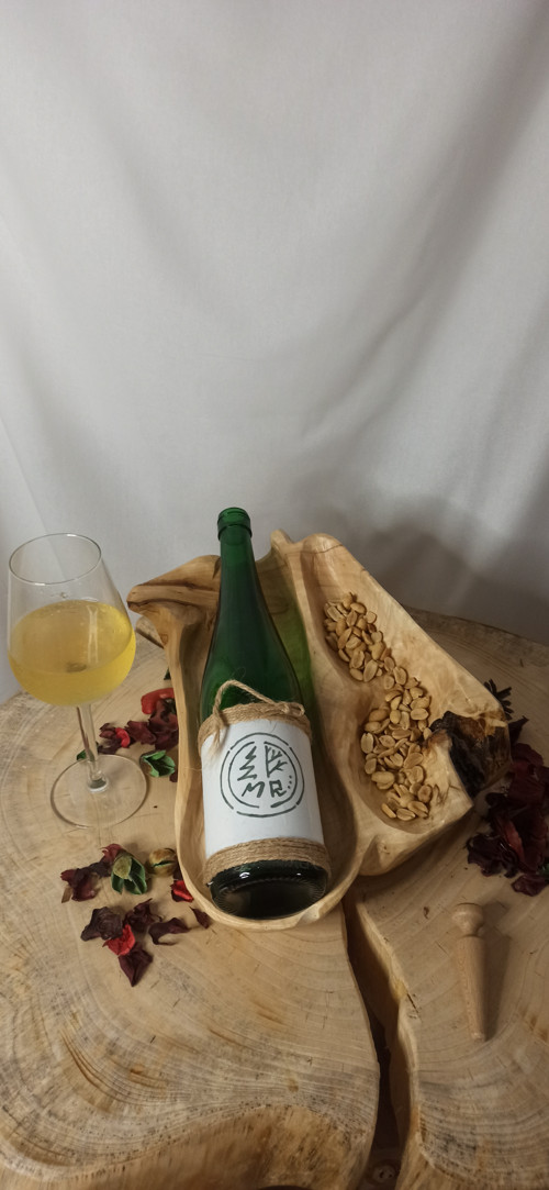 Dřevěný stojan na vino — foto 5