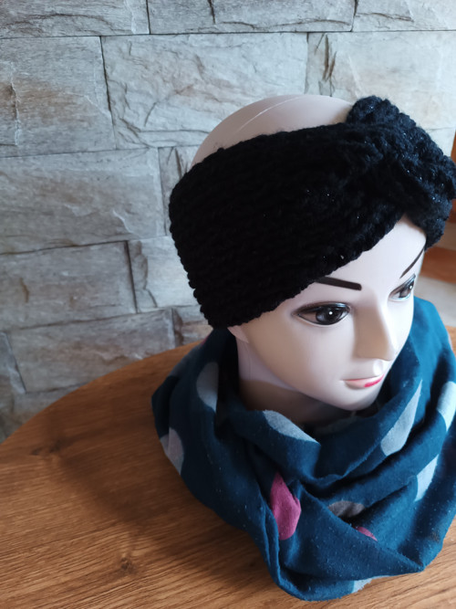 Čelenka černá "turban" — foto 3