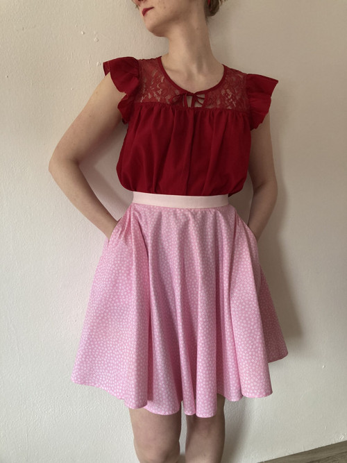Kolová sukně s kapsami — foto 6