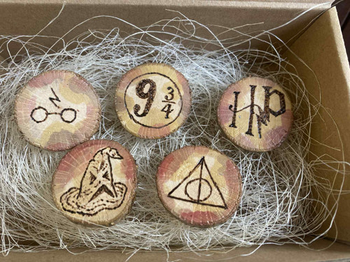 Sada magických dřevěných magnetek — foto 2