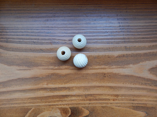 Dřěvěné korále 40 ks 1,8 cm — foto 2