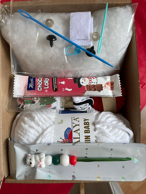 Háčkovací BOX "Uháčkuj si sám.." - Lední medvídek — foto 3