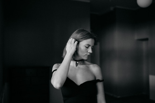 Sametový choker se sladkovodní perlou — foto 6