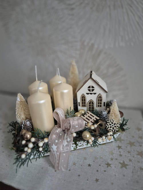 Vánoční svícen s chaloupkou — foto 3