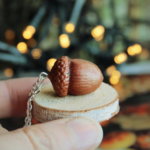 Žalud (náhrdelník) — foto 2