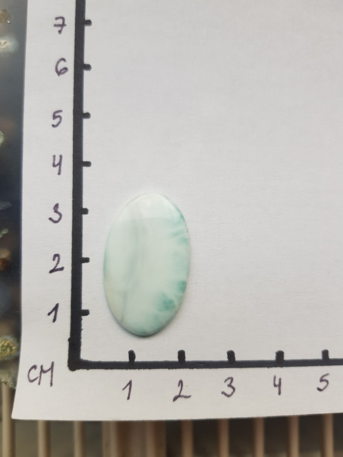 Kabošon sněhobílomodrý larimar — foto 3