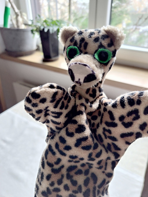 Maňásek leopard Evžen — foto 6
