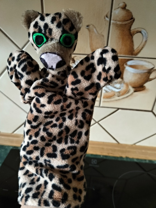 Maňásek leopard Evžen — foto 2
