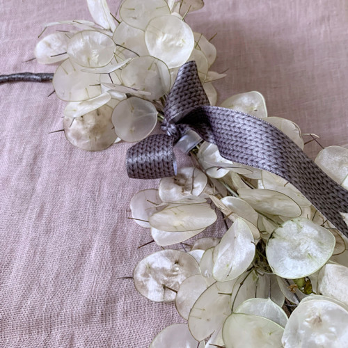 Třpytivý věnec Lunaria — foto 3