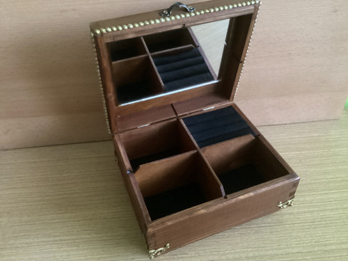 Dřevěná šperkovnice Zátiší s decoupage — foto 5