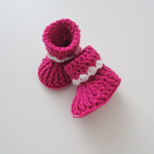 Háčkované botičky (9 cm) — foto 2