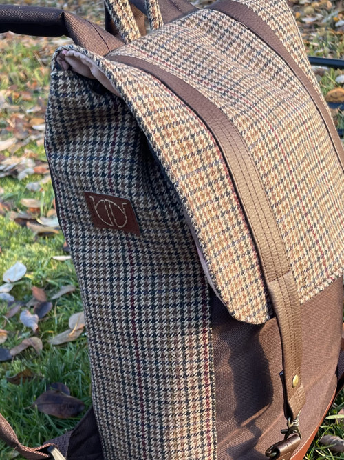 Upcyklovaný batoh BASIC Kohoutí — foto 3