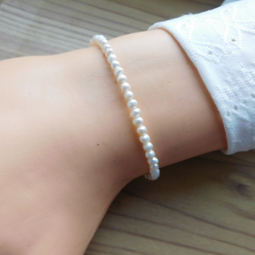 Náramek - Krása mini perliček — foto 4