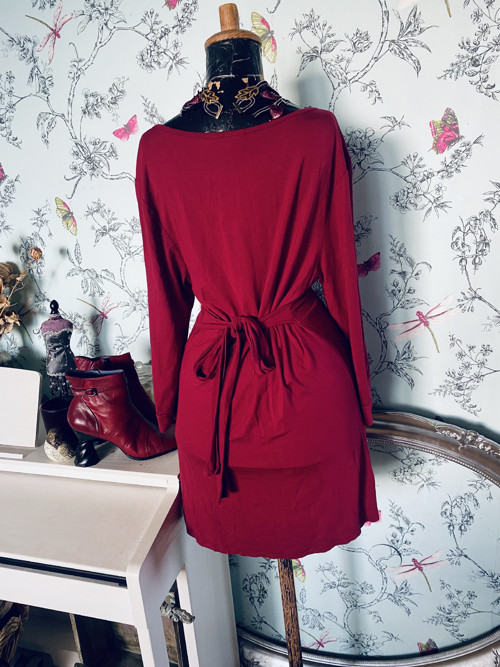 Šaty basic vínové — foto 3
