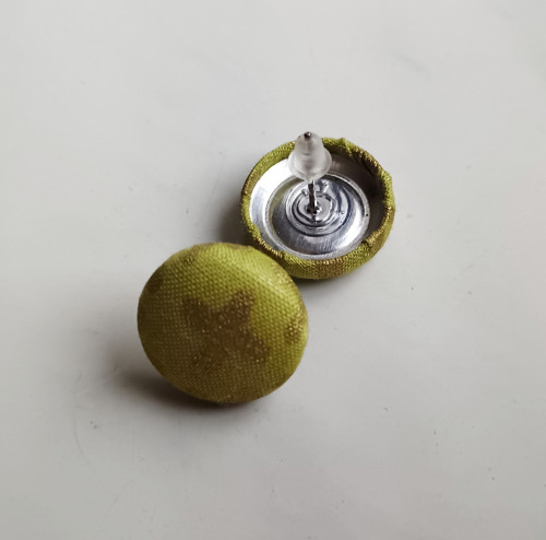 Třpytivé hvězdičky – buttonkové náušnice — foto 3