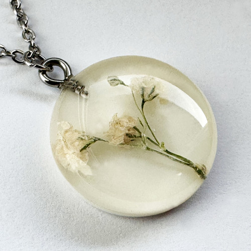 Pudrová gypsophila na bílém — foto 3