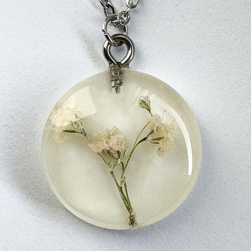 Pudrová gypsophila na bílém — foto 2