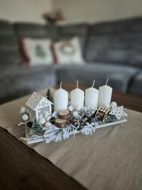 Vánoční svícen s LED domečkem — foto 2