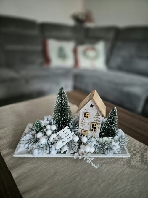 Vánoční dekorace s LED domečkem — foto 3