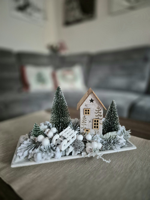 Vánoční dekorace s LED domečkem — foto 4