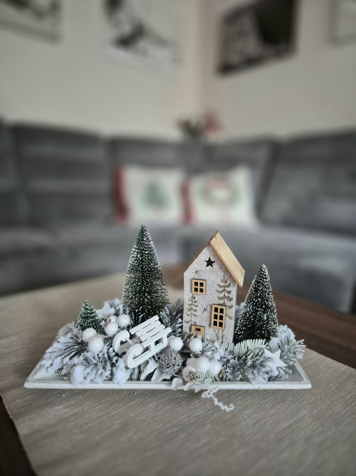 Vánoční dekorace s LED domečkem — foto 2