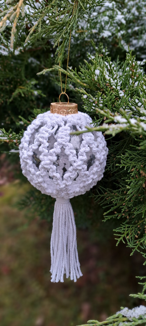 Vánoční baňka macramé — foto 4