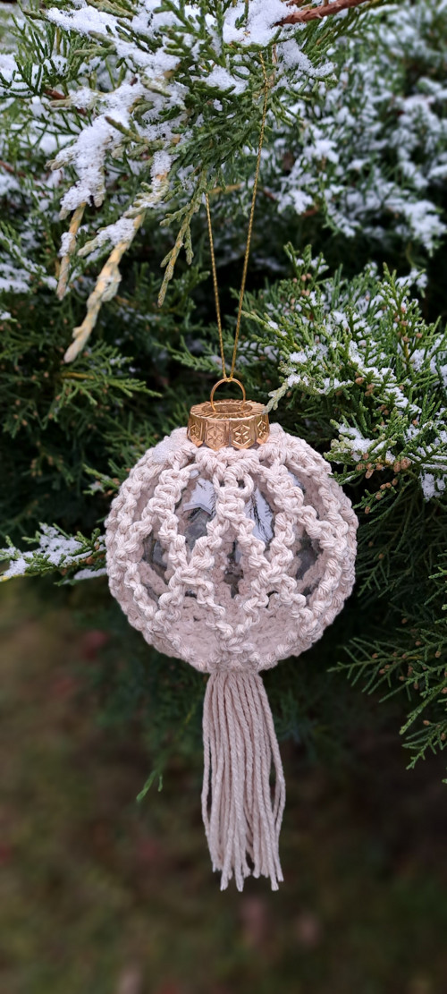 Vánoční baňka macramé — foto 3