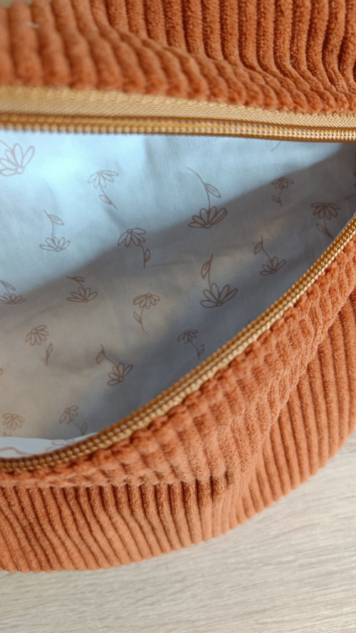 Ledvinka manšestr TERRACOTTA — foto 4