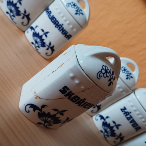Cibulové kořenky — foto 3