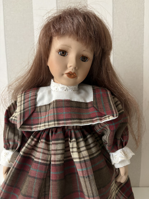 Porcelánová panenka Amelia — foto 2
