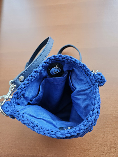Háčkovaná dámská kabelka — foto 2