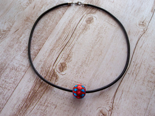 Ručně malovaný korálkový choker — foto 2