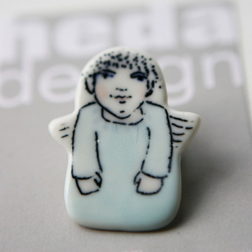 Anděl Adámek porcelán. brož — foto 2